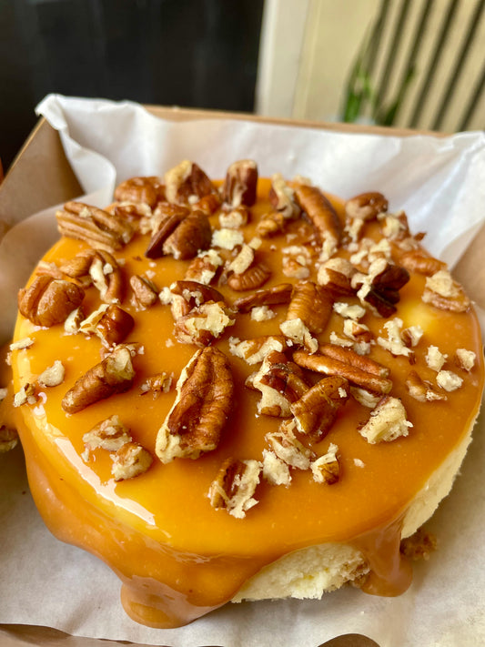 Caramel Pecan Cheesecake